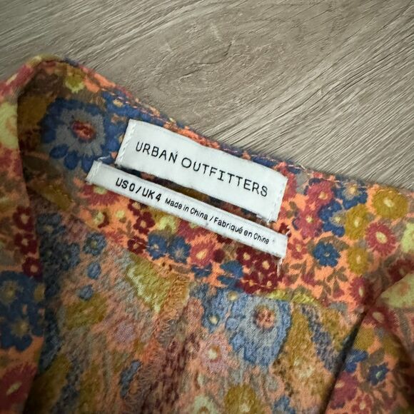 Urban Outfitters Floral Wide Leg Pants - Picture 3 of 5